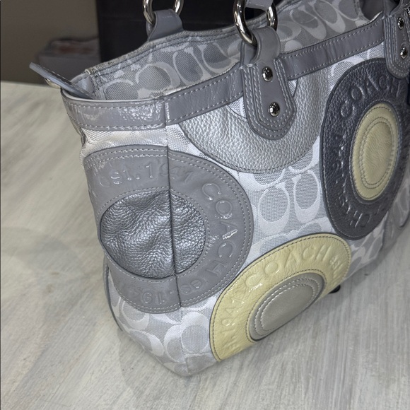 Coach Madison Mia Multi-Color East West Patchwork Circle Pattern Tote - Picture 4 of 12